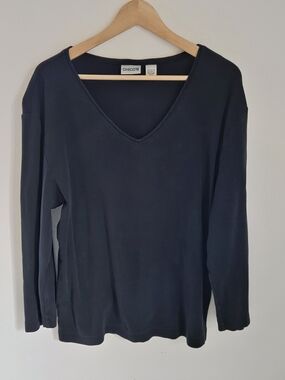 Chico's V-Neck Long Sleeve Tee - Black Size 2 (LARGE) basic Classic